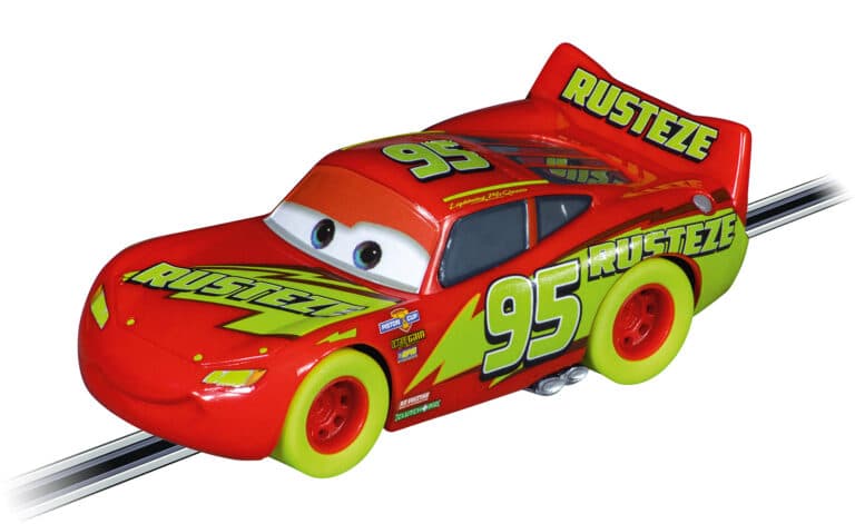 Carrera GO!!! / GO!!! Plus Lightning McQueen GLOW RACER